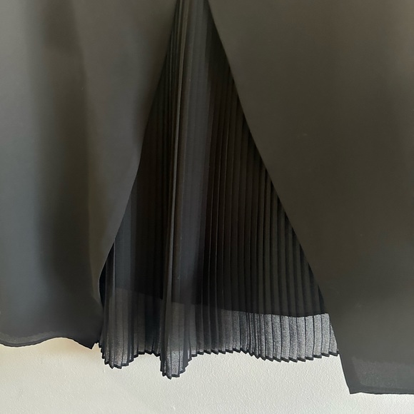 Zara Trafaluc Black Sleeveless Blouse Size XS - Picture 2 of 4